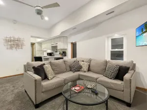 Image of Spacious Jacuzzi Loft & Free Parking Near Icubs