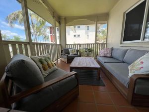 Image of Tiki Dreams: Charming Cairns Retreat with Pool, Balcony & Easy Access to the City Center