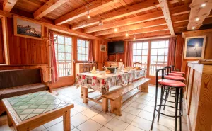 Image of Apartment 'L'erelaz' with Mountain View and Wi-Fi
