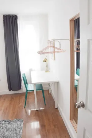 Image of AIRY AND BRIGHT MASTER BEDROOM NEAR MERCURE HOTEL