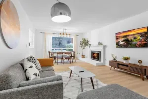 Image of 12815 Bellevue · 4b2b Newly Remodeled Home @Bellevue\/close to Park