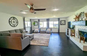 Image of Cub Lake House Retreat 3BR\/2BA