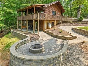 Image of Perched on a bluff overlooking the Blackwater at Smith Mountain Lake sits The Retreat at Pine Haven