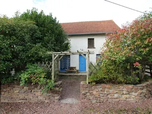 Image of Terraced house in Cérences with Wifi and pets allowed
