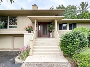 Image of Beautiful Home, Private + Quiet Neighborhood - Walk to Town