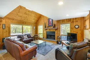 Image of Fantastic 2 family vacation home with EV charger
