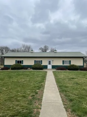 Image of Family sized bunkhouse\/hunting cabin 5 minutes from town!