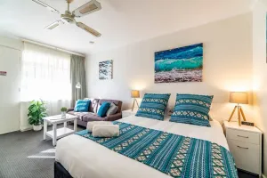 Image of "Ocean Sunset" Glenelg Central Studios