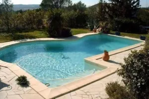 Image of Charming villa with swimming pool, Avignon, 6 people, large Mediterranean garden