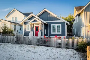 Image of Seabrook's Sea Breeze: Dog Friendly!