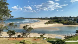 Image of Views on Candlagan-Unique Home overlooking Candalagan Creek & Broulee Beach