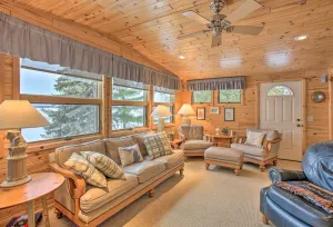 Image of Waterfront Cottage, 9 Mi to Aloha State Park!