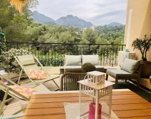Image of Apartment with beautiful  terrace, swimming pool & parking,  5 min from  beach