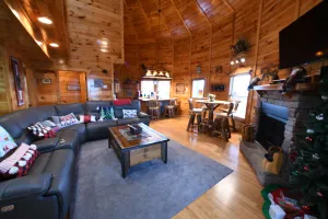 Image of 4\/4.5 bath log cabin that sleeps 14.  Just 7 minutes from Tanger outlet, too.