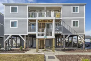 Image of Luxury Beach Vacationing Awaits You!!