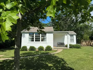 Image of Quaint Guest Cottage