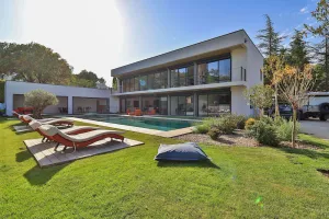 Image of Modern 4-bedroom villa with private pool