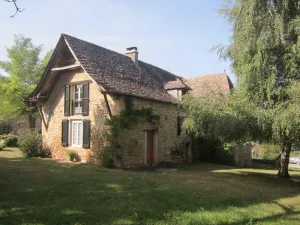 Image of gîte \"le pigeonnier\" in the countryside between Rodez and Conques