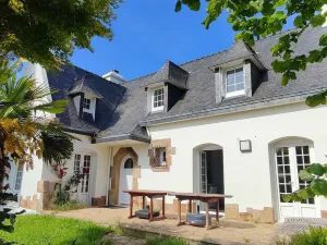 Image of Grande Maison Familiale à Trégastel avec Jardin Clos, Terrasse et WIFI - FR-1-368-393