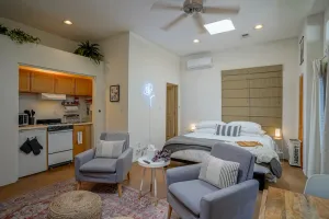 Image of Downtown Modern Studio, centrally located