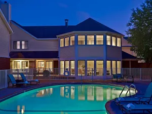Image of 3 Family-friendly Units w\/Kitchen! FREE Parking, Pool, Minutes to Crocker Park