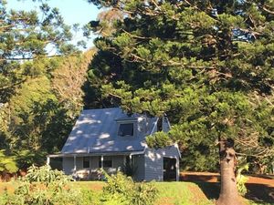 Image of Cuddle Cottage Montville