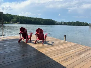 Image of Gorgeous Lakefront House with Natural Sandy Beach - 6 Bedroom  3 Bath