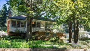 Image of Pine Lodge