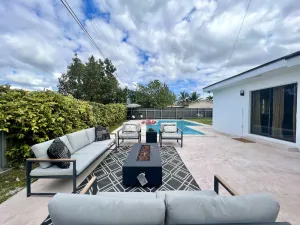 Image of New! The Moon House with Pool, Arcade & Basketball
