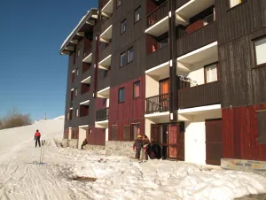 Image of les menuires, charming two-room apartment, renovated, at the foot of the slopes