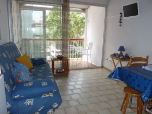 Image of 2minutes from the beach, 4-person apartment, close to shops
