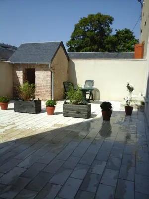 Image of Cottage with terrace and parking.