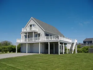 Image of Enjoy your summer vacation with an ocean view in Narragansett, Rhode Island!