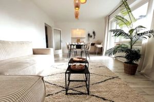 Image of Cozy-Livings\/ subway, parking space, balcony, kitchen