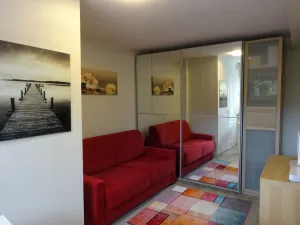 Image of Pleasant studio near St Germain-en-Laye (TV\/Wifi)