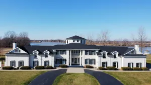 Image of Eagle Isle North Wing on the Sandusky River w\/ short drive to Cedar Point.