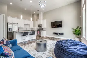 Image of Upscale 2 story home by the Galleria!