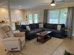 Image of The Quail's Nest! Convenient to downtown, quiet and fully remodeled!