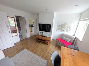 Image of Peaceful City Centre Top Floor Apartment - Located in the Heart of Chichester, Sleeping 2\/3 People.