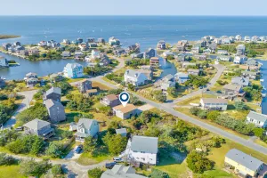 Image of Sound-side home with a yard, central AC & washer\/dryer - walk to beaches