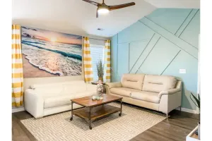 Image of Cheerful Coastal Cottage, Minutes to the Beaches