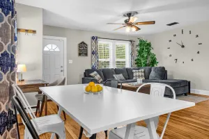 Image of Free Laundry & Parking Near Downtown & Disney