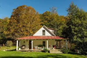 Image of Private Rustic Farmhouse - 105 Quiet Acres