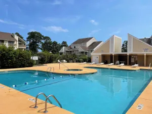 Image of Bay tree lovely one bedroom condo