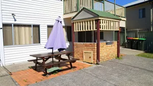 Image of Kalinda Crescent Head