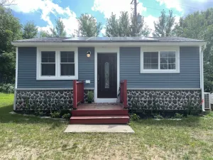 Image of Cozy Otter Lake Cabin