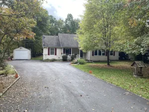 Image of Cozy Family Pocono Ranch w\/ HOT TUB, Fireplace & Deck