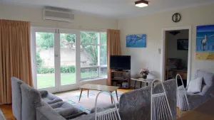 Image of Comfortable Unit Close to the Beach