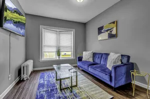 Image of ⭐CHIC BEAUTY IN ALLENTOWN  HEART OF THE CITY ⭐