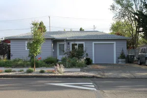 Image of Cute & Cozy 2-Bedroom in SE Eugene